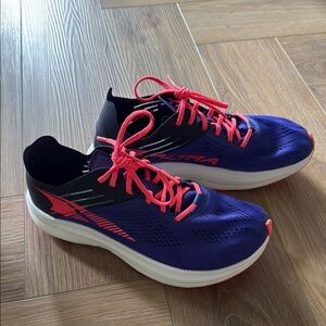 Altra shoes size 9.5